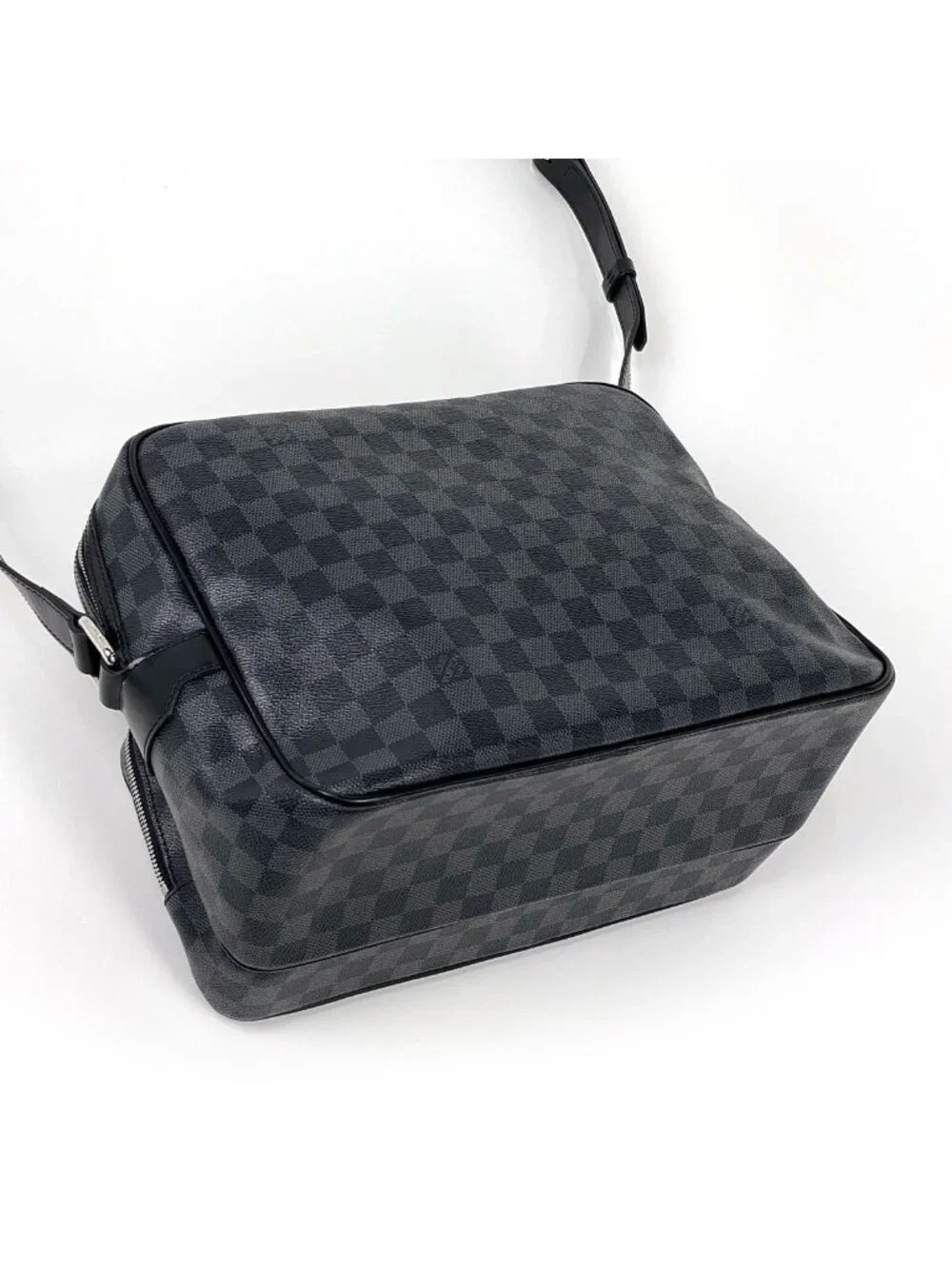 Louis Vuitton this authentic